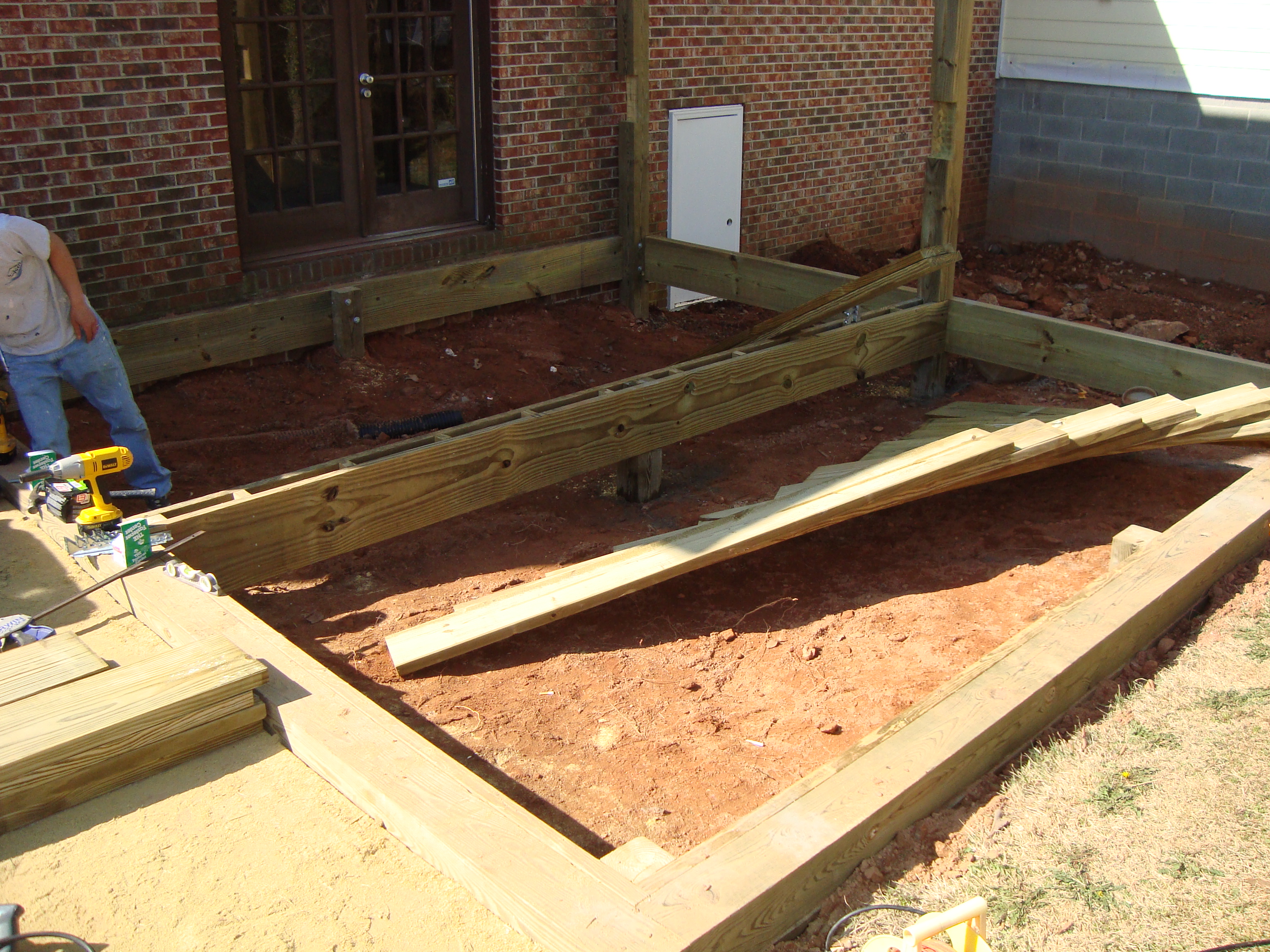 Retaining wall